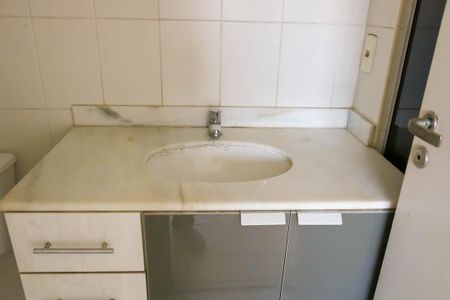 Apartamento à venda com 63m², 2 quartos e 1 vaga Apartamento à venda com 63m², 2 quartos e 1 vagaBanheiro do Quarto Suíte