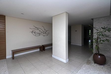 Apartamento à venda com 136m², 3 quartos e 2 vagashall de entrada_3