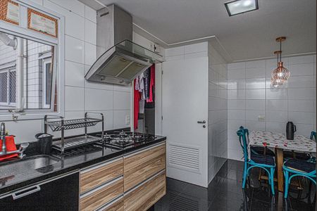 Apartamento à venda com 136m², 3 quartos e 2 vagascozinha_3