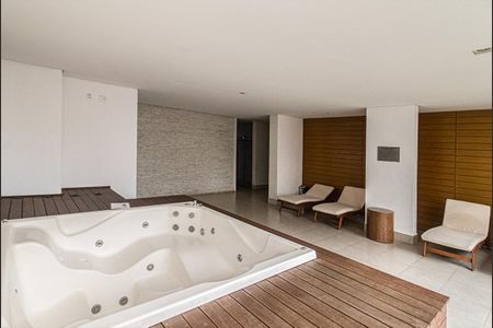 Apartamento à venda com 136m², 3 quartos e 2 vagassala de massagem e sauna_2