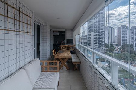 Apartamento à venda com 136m², 3 quartos e 2 vagassacada_2