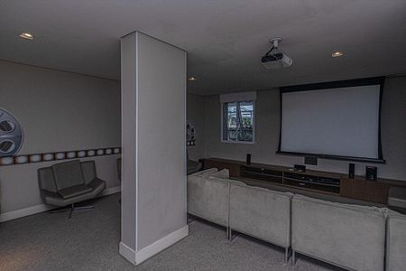 Apartamento à venda com 136m², 3 quartos e 2 vagashome theater_1