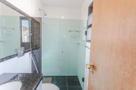 Apartamento à venda com 160m², 4 quartos e 3 vagasBanheiro da Suíte 2