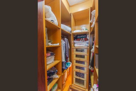 Apartamento à venda com 160m², 4 quartos e 3 vagasCloset da Suíte 1