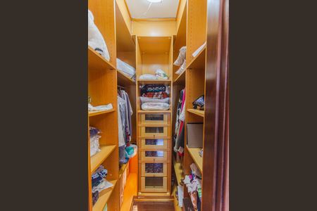 Apartamento à venda com 160m², 4 quartos e 3 vagasCloset da Suíte 1