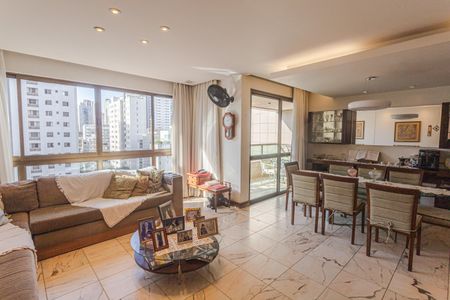 Sala de apartamento à venda com 4 quartos, 160m² em Funcionários, Belo Horizonte