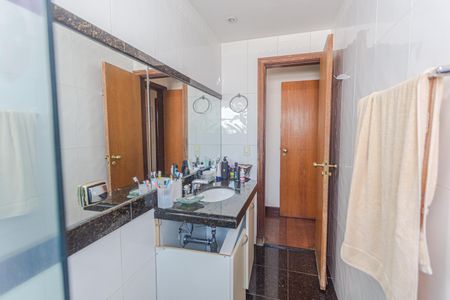 Apartamento à venda com 160m², 4 quartos e 3 vagasBanheiro da Suíte 3