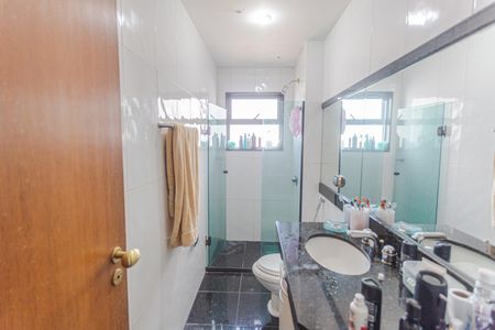 Apartamento à venda com 160m², 4 quartos e 3 vagasBanheiro da Suíte 3