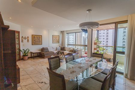 Sala de apartamento à venda com 4 quartos, 160m² em Funcionários, Belo Horizonte