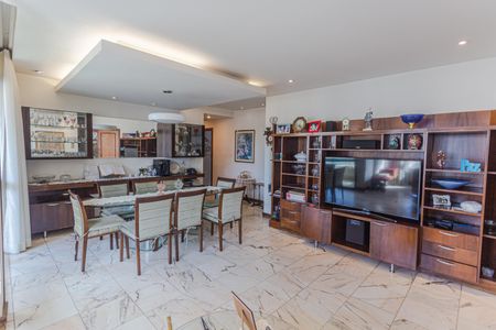 Sala de apartamento à venda com 4 quartos, 160m² em Funcionários, Belo Horizonte