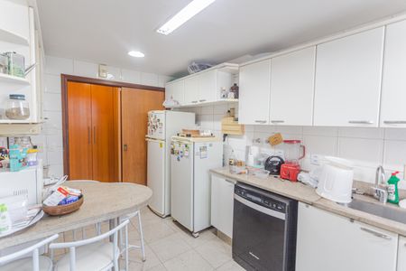 Apartamento à venda com 160m², 4 quartos e 3 vagasCozinha
