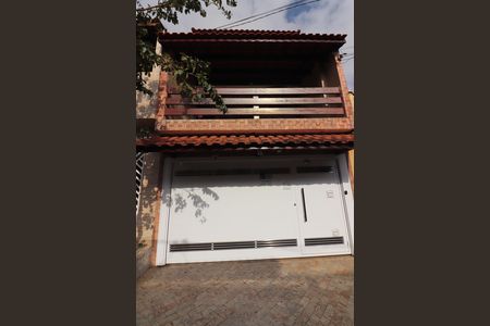 Casa à venda com 450m², 4 quartos e 2 vagasFachada