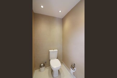 Casa à venda com 450m², 4 quartos e 2 vagasLavabo