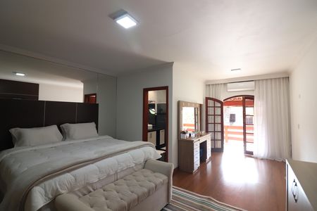 Casa à venda com 450m², 4 quartos e 2 vagasQuarto 3 - Suíte