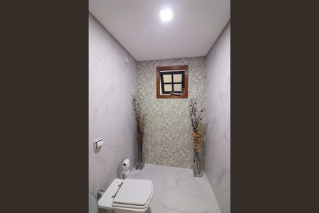 Casa à venda com 450m², 4 quartos e 2 vagasLavabo
