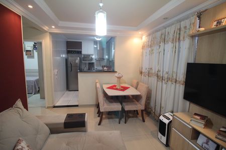 Sala de apartamento à venda com 2 quartos, 50m² em Industrial, Contagem