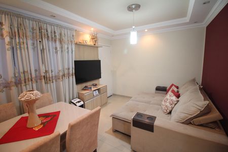 Sala de apartamento à venda com 2 quartos, 50m² em Industrial, Contagem