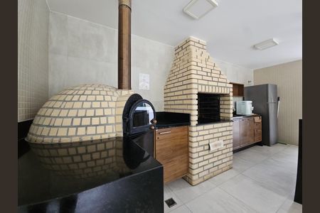 Apartamento para alugar com 112m², 3 quartos e 2 vagas Apartamento para alugar com 112m², 3 quartos e 2 vagasÁrea comum - Churrasqueira