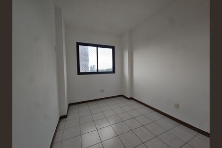 Apartamento para alugar com 112m², 3 quartos e 2 vagas Apartamento para alugar com 112m², 3 quartos e 2 vagasQuarto