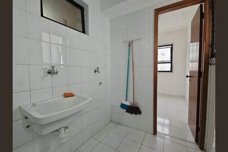 Área de Serviço de apartamento para alugar com 3 quartos, 112m² em Candeal, Salvador