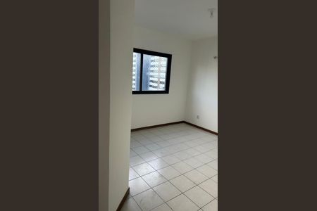 Quarto de apartamento para alugar com 3 quartos, 112m² em Candeal, Salvador