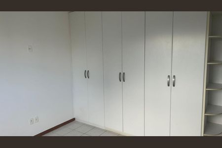 Quarto de apartamento para alugar com 3 quartos, 112m² em Candeal, Salvador