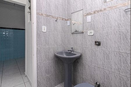 Casa para alugar com 60m², 1 quarto e 1 vaga Casa para alugar com 60m², 1 quarto e 1 vagabanheiro social_4