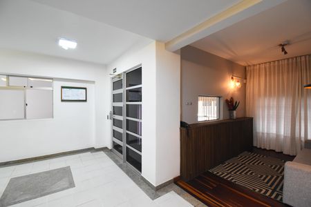 Apartamento para alugar com 43m², 1 quarto e 1 vagaHall de entrada