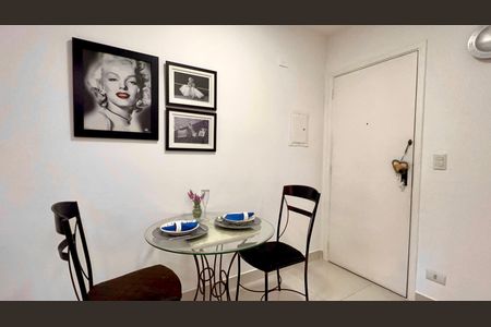 Apartamento para alugar com 45m², 1 quarto e 1 vaga Apartamento para alugar com 45m², 1 quarto e 1 vagaSala