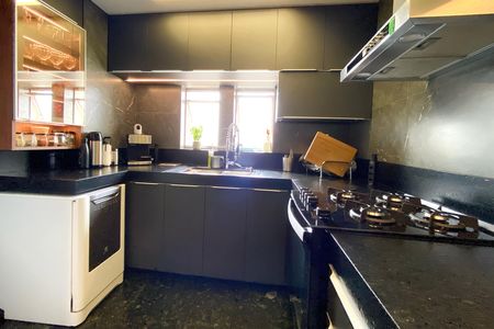 Apartamento à venda com 112m², 3 quartos e 2 vagas Apartamento à venda com 112m², 3 quartos e 2 vagasCozinha