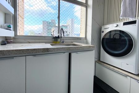 Apartamento à venda com 112m², 3 quartos e 2 vagas Apartamento à venda com 112m², 3 quartos e 2 vagasÁrea de Serviço