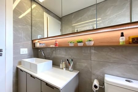 Apartamento à venda com 112m², 3 quartos e 2 vagas Apartamento à venda com 112m², 3 quartos e 2 vagasBanheiro da Suíte 1