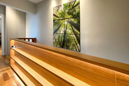 Apartamento à venda com 112m², 3 quartos e 2 vagas Apartamento à venda com 112m², 3 quartos e 2 vagasHall da Escada