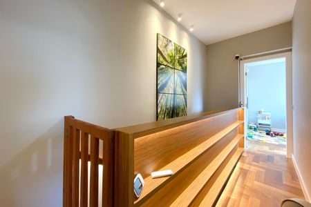 Apartamento à venda com 112m², 3 quartos e 2 vagas Apartamento à venda com 112m², 3 quartos e 2 vagasHall da Escada