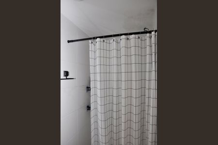 Apartamento à venda com 41m², 2 quartos e 1 vaga Apartamento à venda com 41m², 2 quartos e 1 vagaDetalhe - Banheiro Social