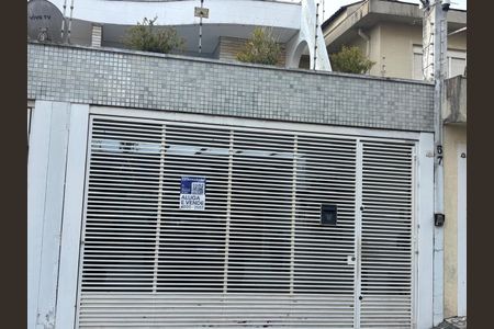 Casa para alugar com 249m², 4 quartos e 4 vagasFachada 