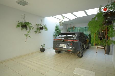 Casa para alugar com 249m², 4 quartos e 4 vagasGaragem 