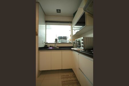 Casa para alugar com 249m², 4 quartos e 4 vagasCozinha 