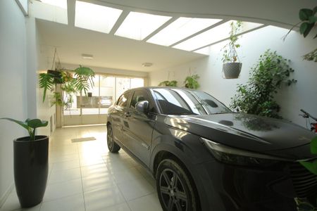 Casa para alugar com 249m², 4 quartos e 4 vagasGaragem 