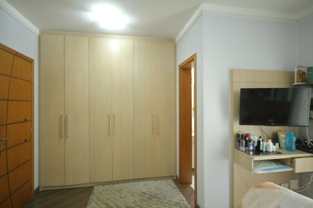 Casa para alugar com 249m², 4 quartos e 4 vagasSuíte 1 