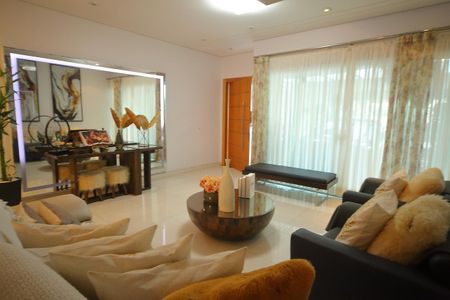 Casa para alugar com 249m², 4 quartos e 4 vagasSala ( estar ) 