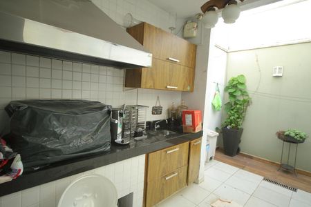 Casa para alugar com 249m², 4 quartos e 4 vagasQuintal - Churrasqueira 
