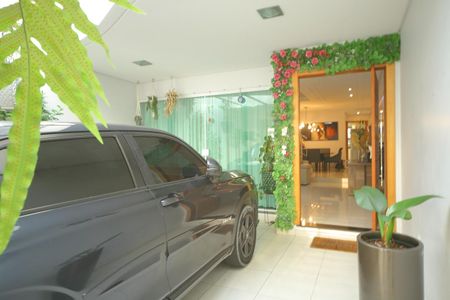 Casa para alugar com 249m², 4 quartos e 4 vagasGaragem 