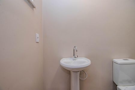 Casa para alugar com 204m², 3 quartos e 4 vagas Casa para alugar com 204m², 3 quartos e 4 vagasLavabo