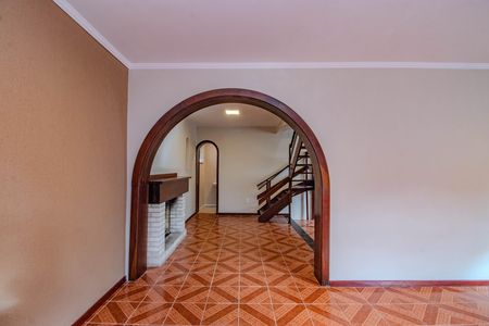 Sala de casa à venda com 3 quartos, 204m² em Santa Maria Goretti, Porto Alegre