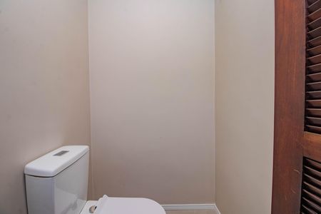Casa para alugar com 204m², 3 quartos e 4 vagas Casa para alugar com 204m², 3 quartos e 4 vagasLavabo