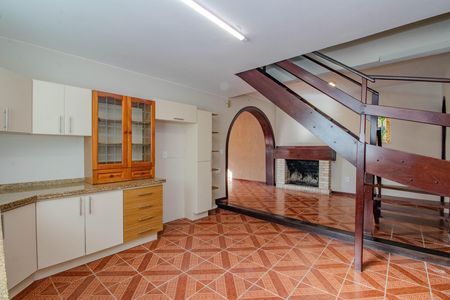 Casa para alugar com 204m², 3 quartos e 4 vagas Casa para alugar com 204m², 3 quartos e 4 vagasCozinha