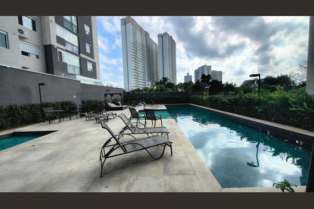 Apartamento para alugar com 39m², 2 quartos e 1 vaga Apartamento para alugar com 39m², 2 quartos e 1 vagaÁrea comum - Piscina