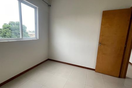 Quarto de casa para alugar com 2 quartos, 70m² em Vila Centenario, Duque de Caxias
