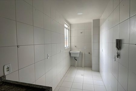 Casa para alugar com 70m², 2 quartos e 2 vagas Casa para alugar com 70m², 2 quartos e 2 vagasCozinha